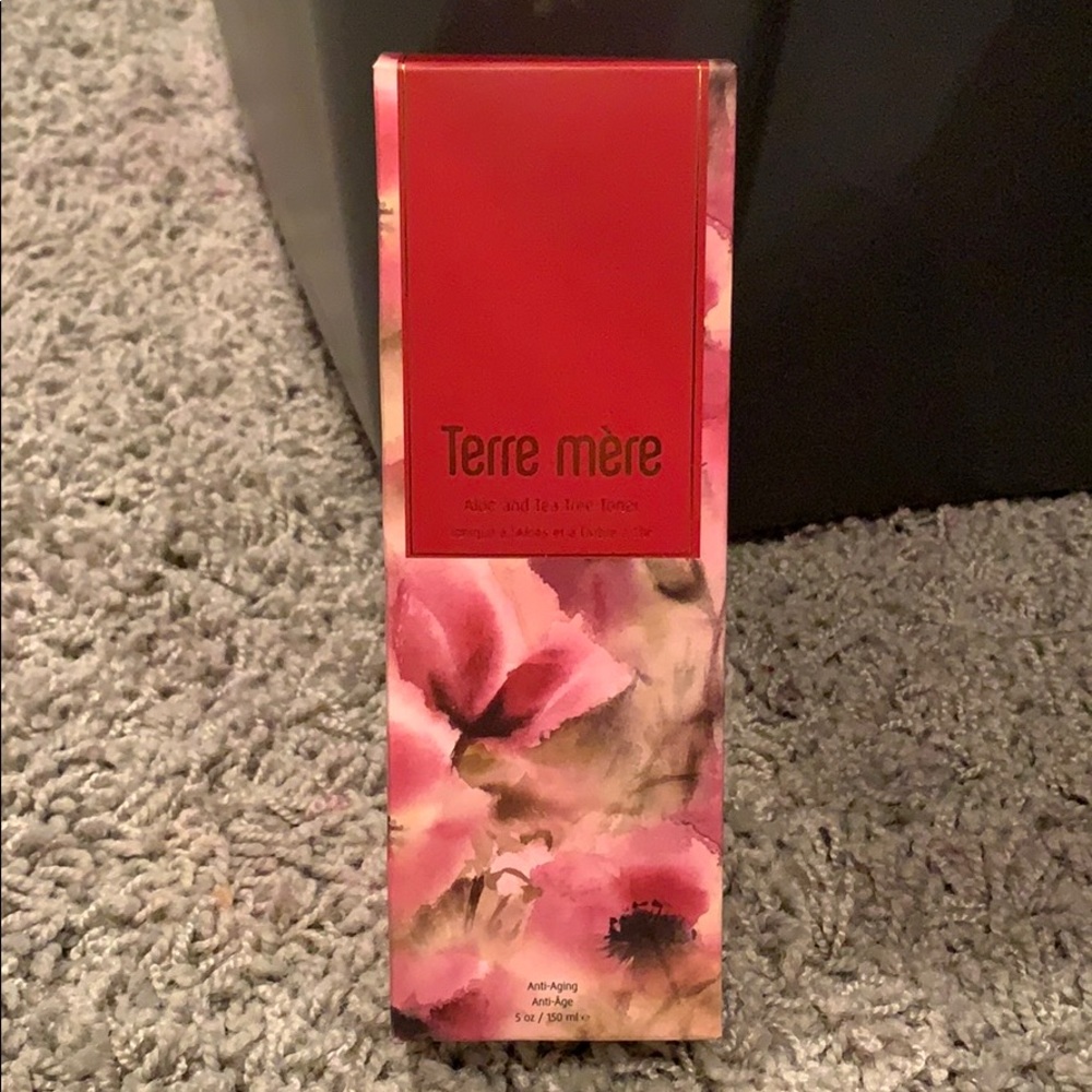 NEW Terre Mere Aloe and Tea Tree Toner